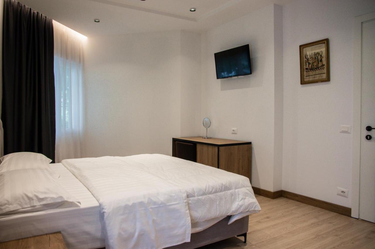 Hotel Blini Shkodra Exterior foto