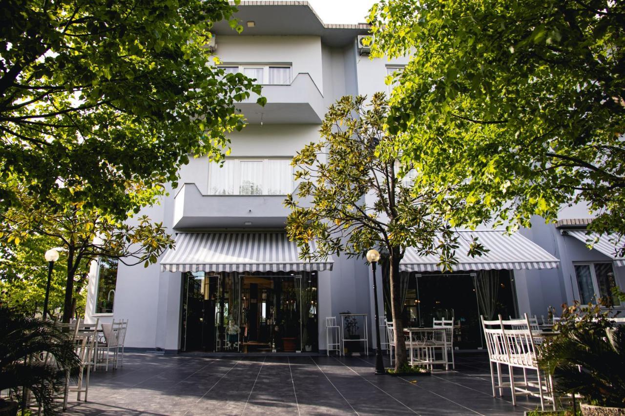 Hotel Blini Shkodra Exterior foto